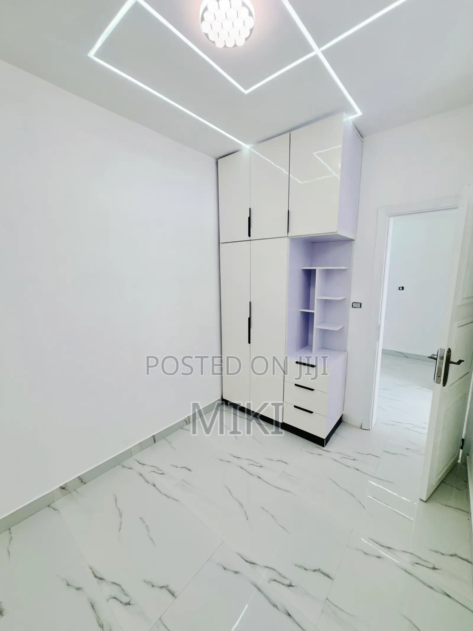 Furnished 3bdrm Apartment in Diaspora Garment, Nifas Silk-Lafto