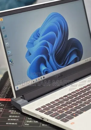 New Laptop Dell G15 5510 16GB AMD Ryzen 7 SSD 512GB