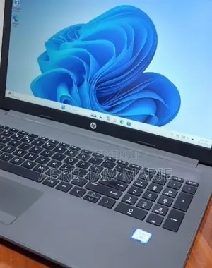 New Laptop HP 250 G7 16GB Intel Core i7 SSD 256GB