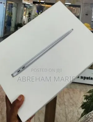 New Laptop Apple MacBook Air 2020 M1 8GB Apple M1 SSD 256GB
