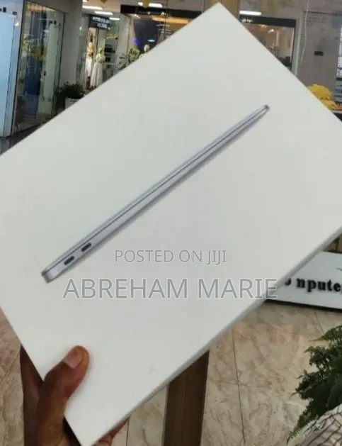 New Laptop Apple MacBook Air 2020 M1 8GB Apple M1 SSD 256GB