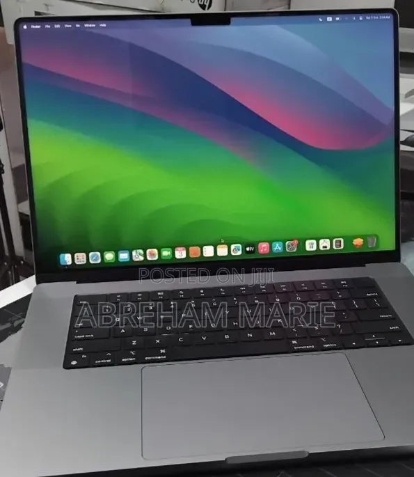 New Laptop Apple MacBook Pro 2021 M1 Max 32GB Apple M1 Pro SSD 1T