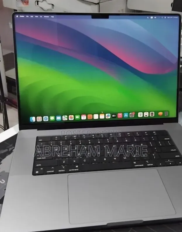 New Laptop Apple MacBook Pro 2021 M1 Max 32GB Apple M1 Pro SSD 1T
