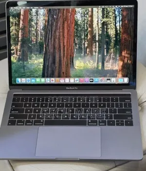 New Laptop Apple MacBook Pro 2019 16GB Intel Core i7 SSD 512GB