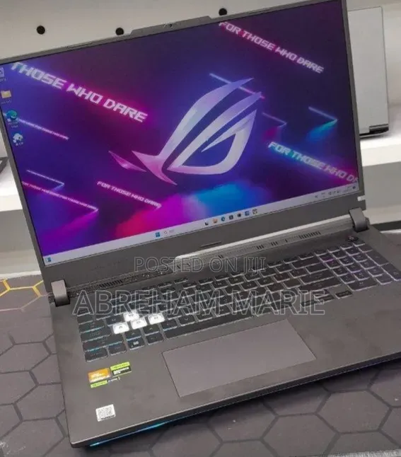 New Laptop Asus ROG Strix G18 16GB AMD Ryzen 9 SSD 1T
