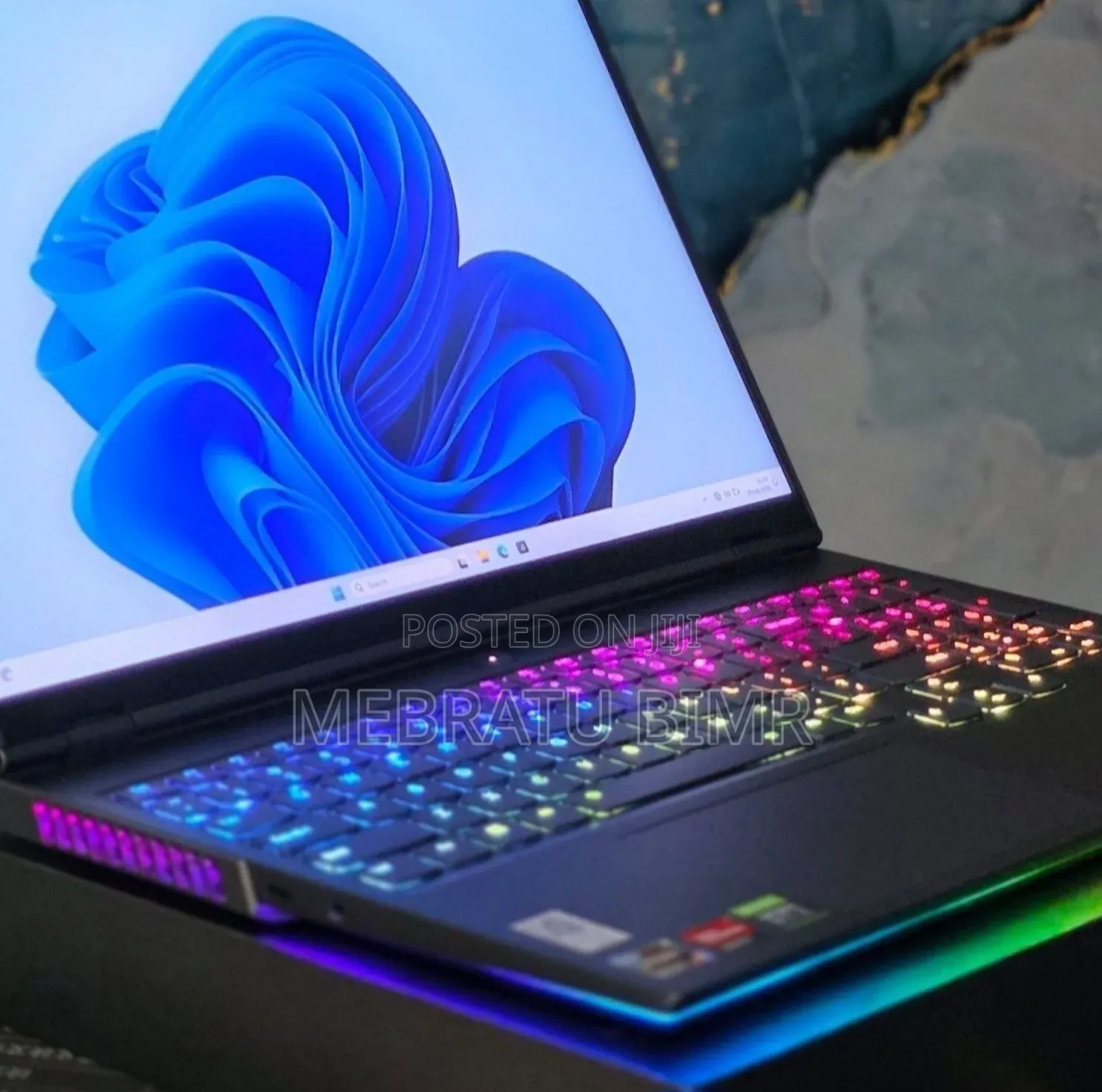 New Laptop Lenovo Legion 9 32GB AMD Ryzen 9 SSD 1T