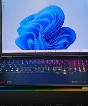 New Laptop Lenovo Legion 9 32GB AMD Ryzen 9 SSD 1T