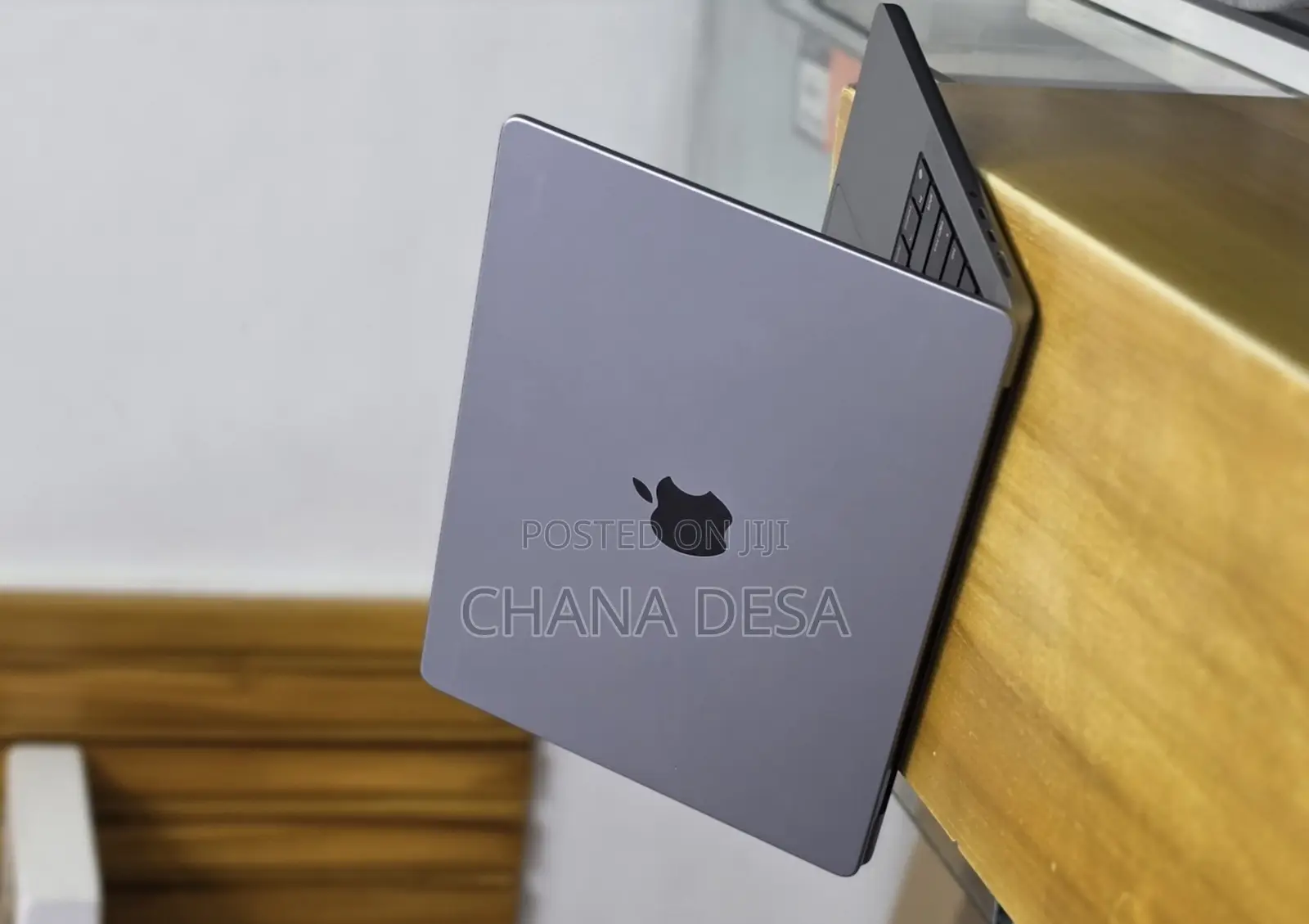 New Laptop Apple MacBook Pro 2021 M1 32GB Apple M1 Pro SSD 512GB