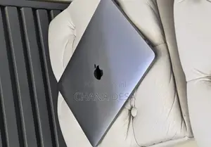 New Laptop Apple MacBook Pro 2019 16GB Intel Core i7 SSD 512GB