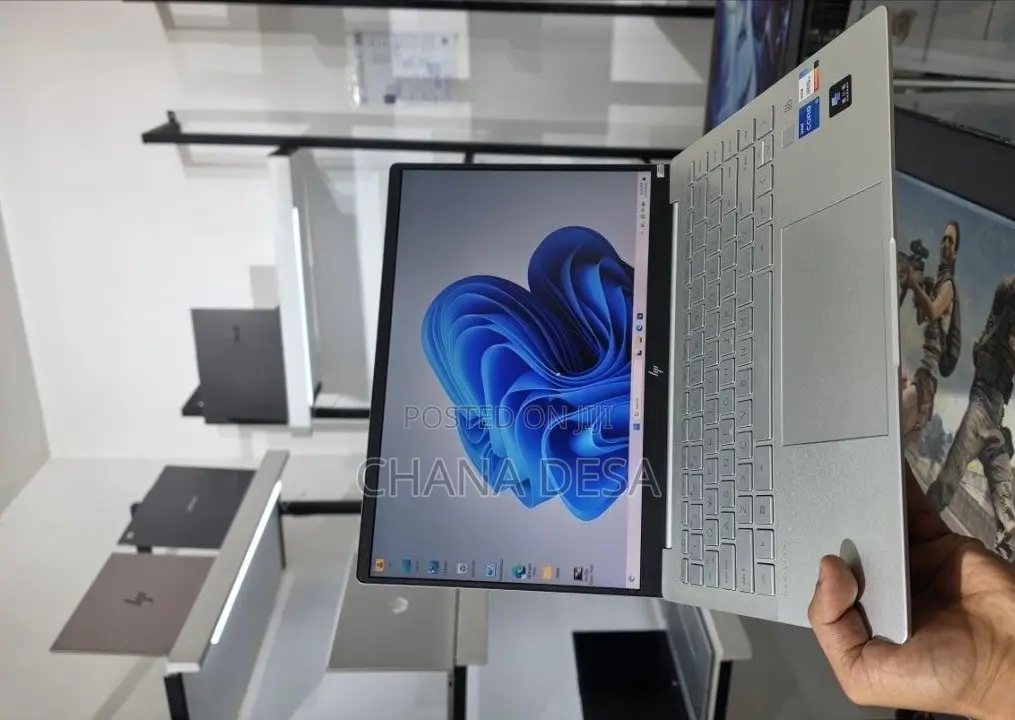 New Laptop HP 16GB Intel Core i5 SSD 1T