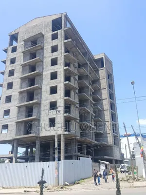 20bdrm Apartment in Yeka for sale