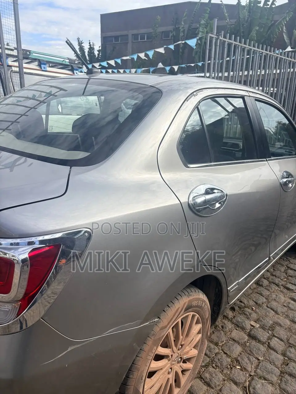 Suzuki Dzire 2022 Silver