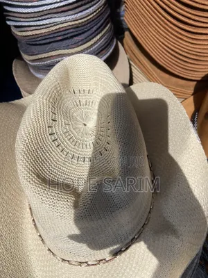 ዘመናዊ የካውቦይ ኮፍያዎች (በተለያዩ ቀለማት) –
