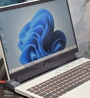 New Laptop Dell G15 5515 16GB AMD Ryzen 7 SSD 512GB