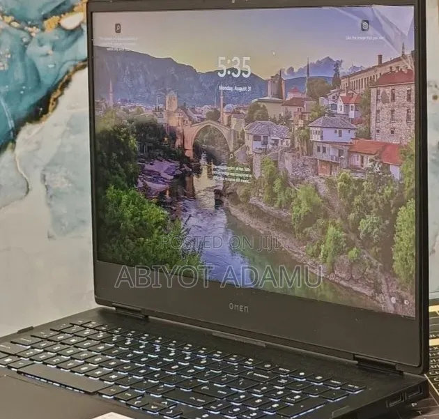 New Laptop HP Omen 16 16GB Nvidia SSD 512GB