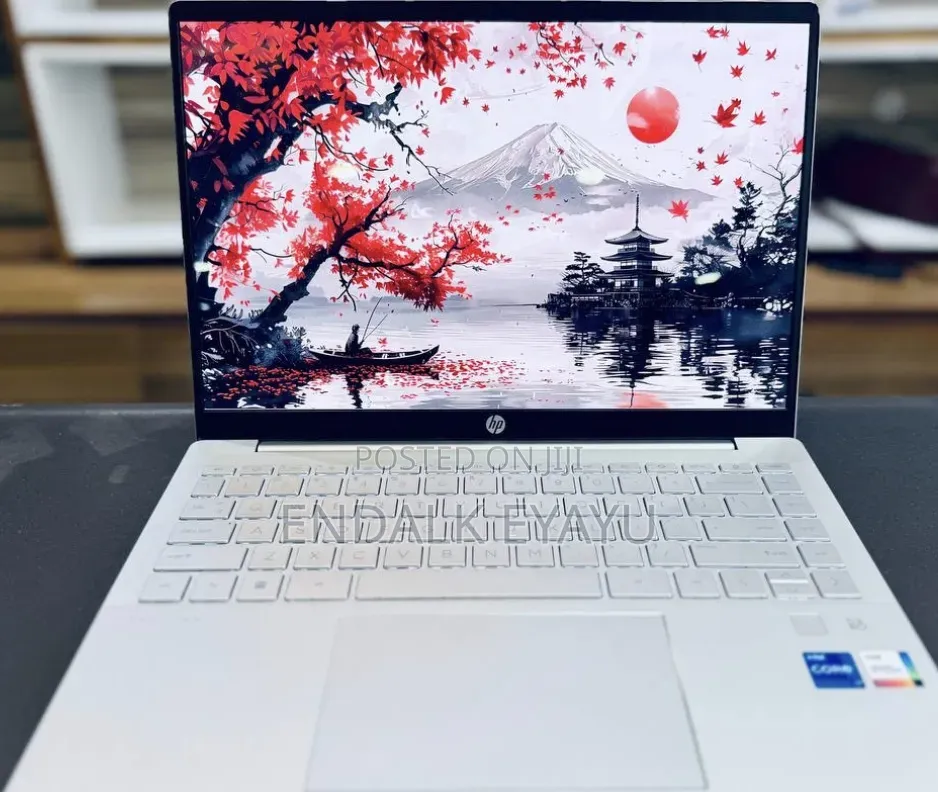 New Laptop HP Pavilion 14 16GB Intel Core i7 SSD 512GB