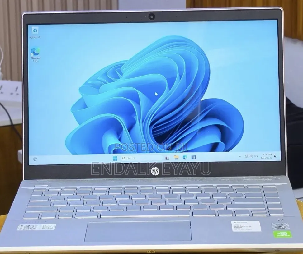 New Laptop HP Pavilion 14 8GB Intel Core i5 SSD 512GB