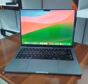 New Laptop Apple MacBook Pro 2021 M1 32GB Apple M1 Pro SSD 512GB