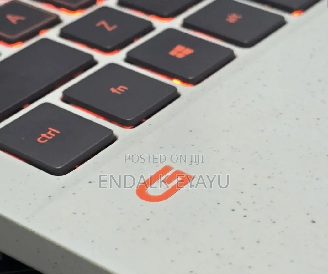 New Laptop Dell G15 5510 16GB AMD Ryzen 7 SSD 512GB
