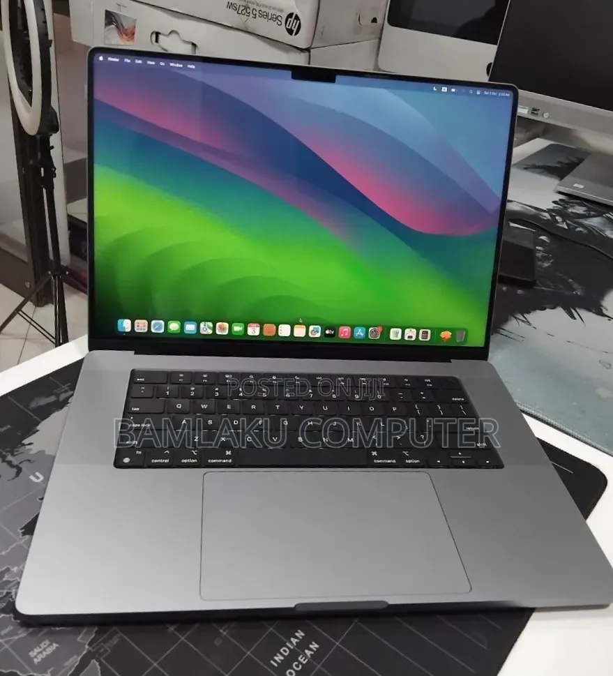 New Laptop Apple MacBook Pro 2021 M1 Max 32GB Apple M1 Max SSD 1T