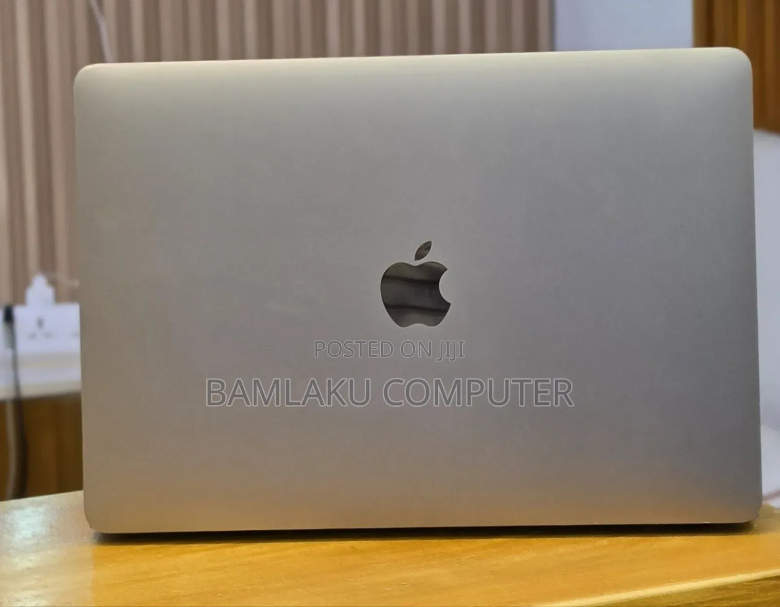 New Laptop Apple MacBook Air 2020 M1 16GB Apple M1 SSD 512GB