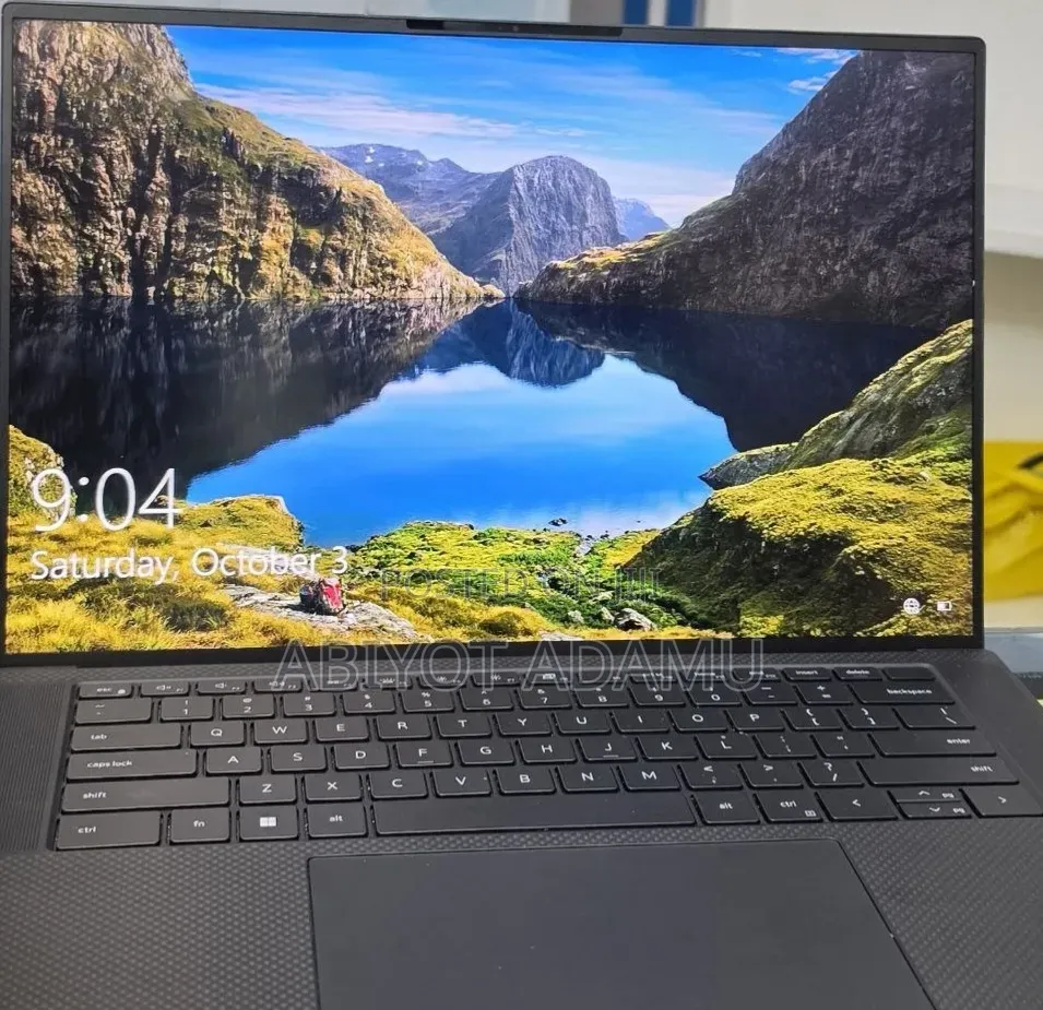 New Laptop Dell Precision 5570 16GB Intel Core i7 SSD 512GB