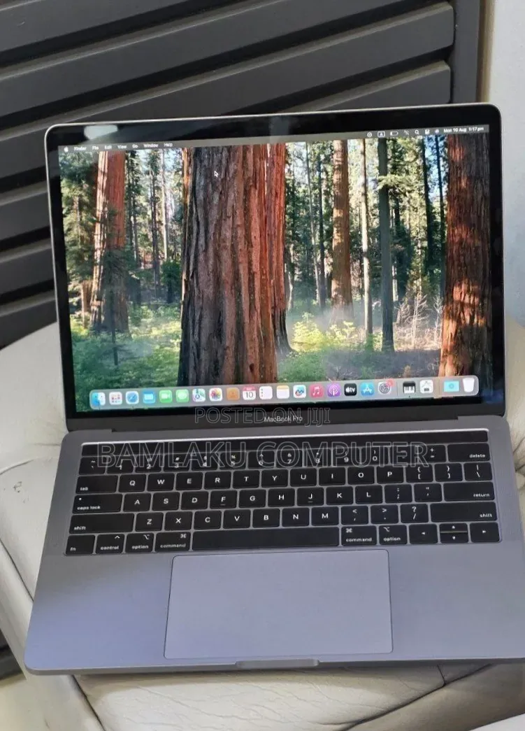 New Laptop Apple MacBook Pro 2019 16GB Intel Core i7 SSD 512GB