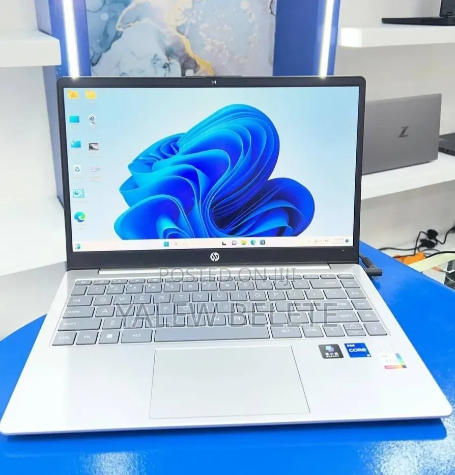 New Laptop HP Stream Notebook 16GB Intel Core i5 SSD 1T