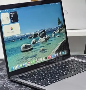 New Laptop Apple MacBook Pro 2022 M2 16GB Apple M2 SSD 256GB