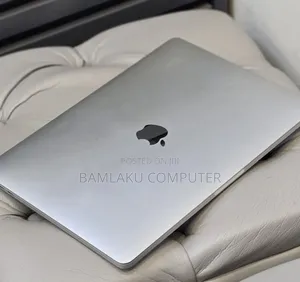 New Laptop Apple MacBook Pro 2020 32GB Intel Core i7 SSD 512GB