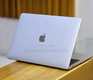 New Laptop Apple MacBook Pro 2020 32GB Intel Core i7 SSD 512GB