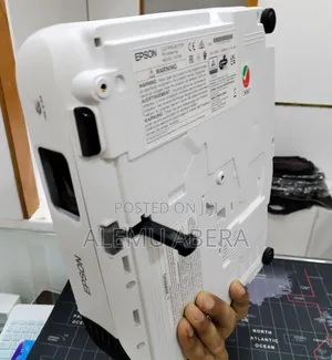 Brand New EPSON Projector With Bag ,