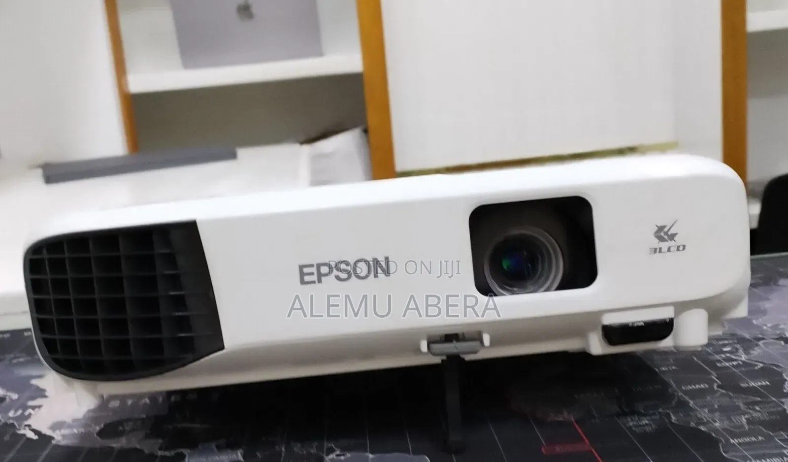 Brand New EPSON Projector With Bag ,
