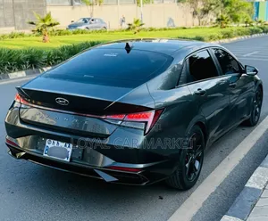 Hyundai Avante 2021 Gray