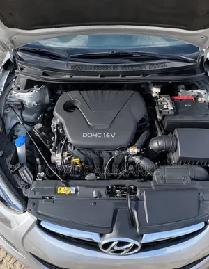 Hyundai Elantra 2012 Silver