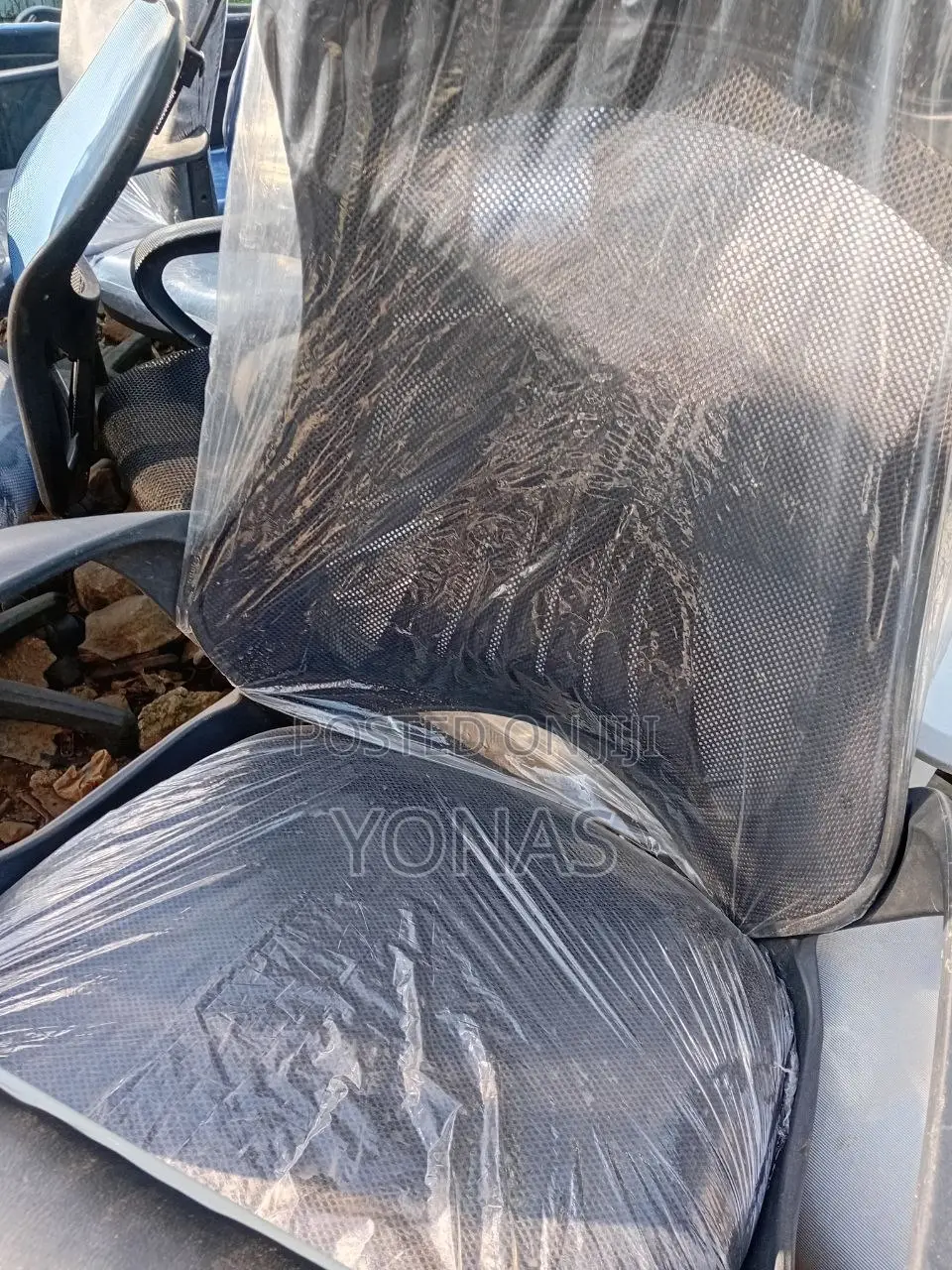Office Chair የቢሮ ወንበሮችና ለድርጅቶች የሚሆኑ ወንበሮች በተለያዩ አይነት በብዙ አማራጮች