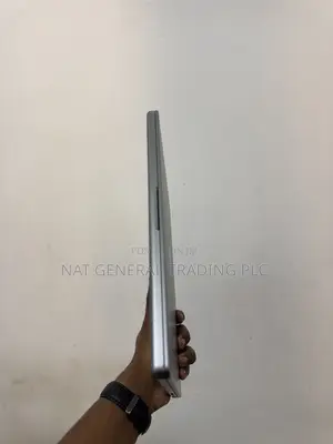 Laptop Apple MacBook Pro 2021 M1 16GB Apple M1 Pro SSD 512GB