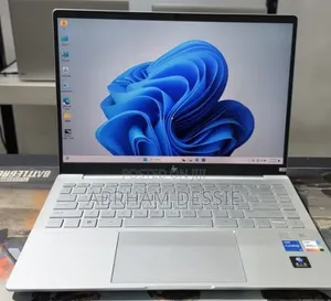 New Laptop HP 16GB Intel Core i5 SSD 512GB