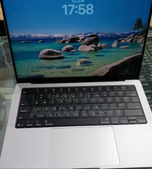 New Laptop Apple MacBook Pro 2025 M5 16GB Apple M5 SSD 512GB