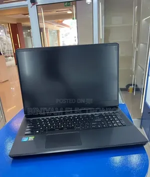 New Laptop MSI GP75 Leopard 16GB Intel Core i7 SSD 512GB