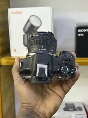 Canon R50 Mirrorless