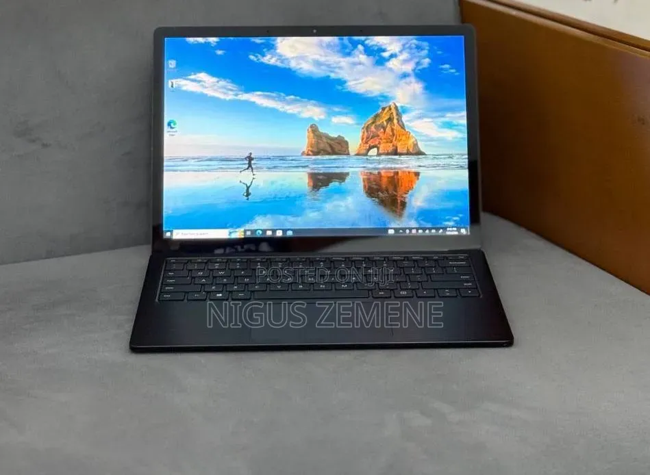 New Laptop Dell XPS 15 16GB Intel Core i7 SSD 512GB