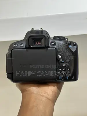 Canon 650D 18-55mm DSLR Camera