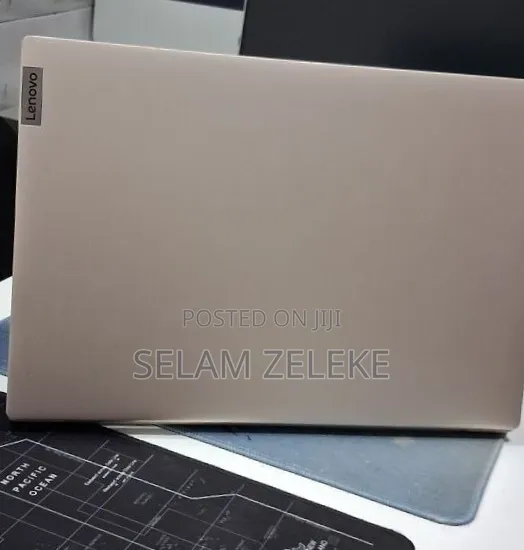 New Laptop Lenovo 8GB Intel Core i3 SSD 256GB