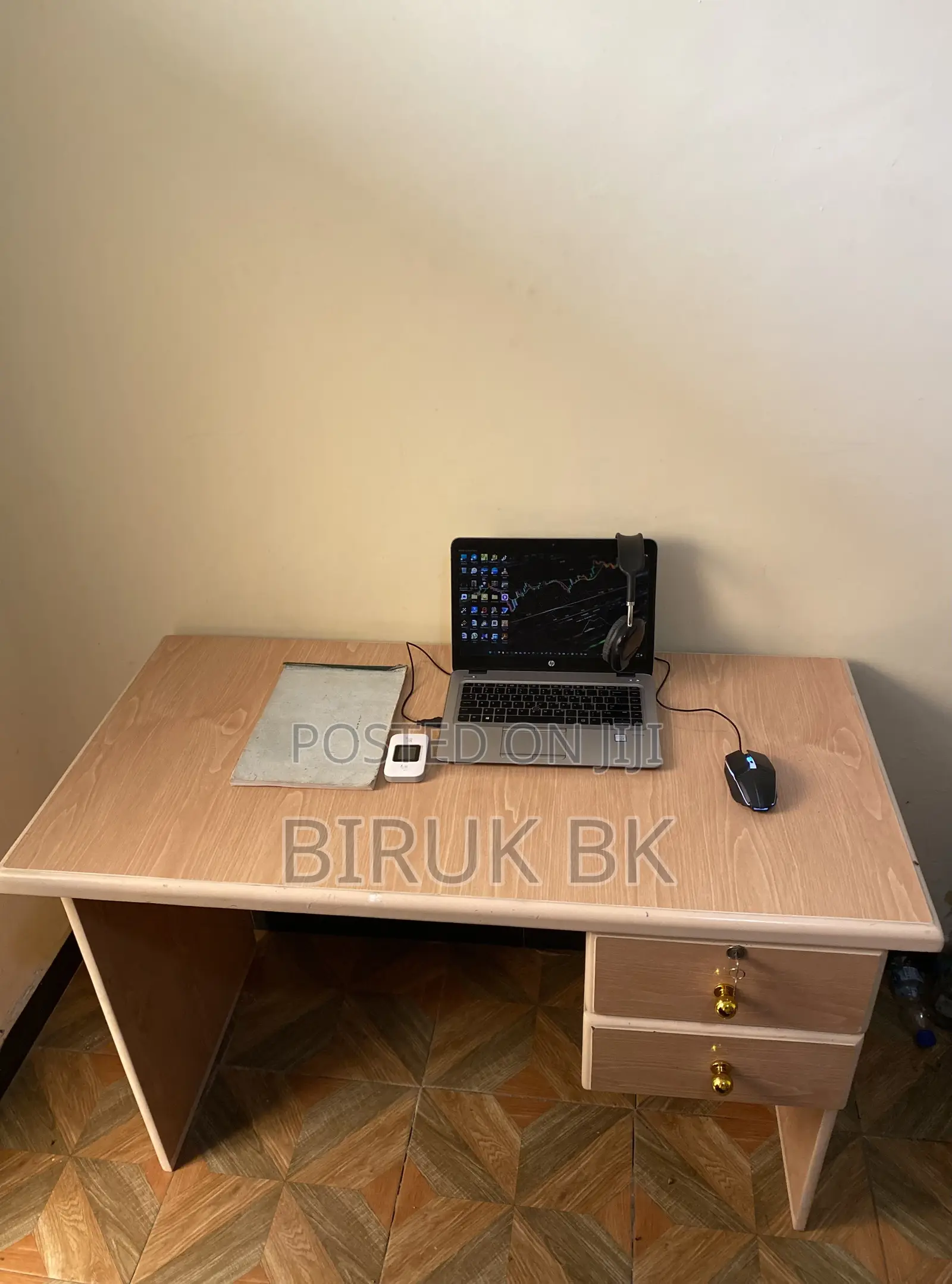 Laminate Table