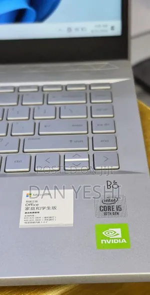New Laptop HP Pavilion 14 8GB Intel Core i5 SSD 512GB