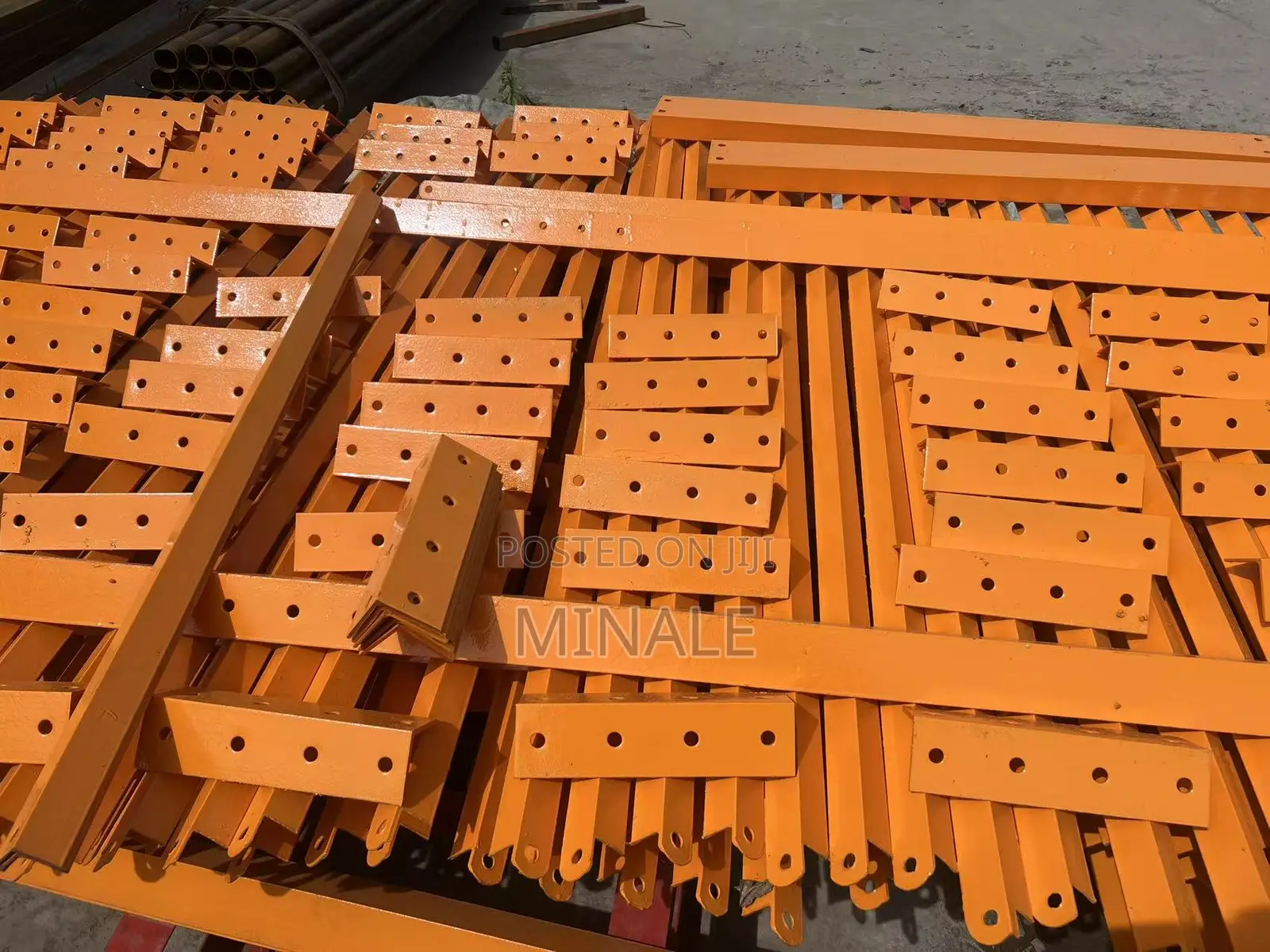 Construction Gong Lift