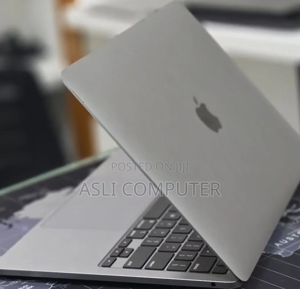 New Laptop Apple MacBook Pro 2021 M1 8GB Apple M1 Pro SSD 512GB