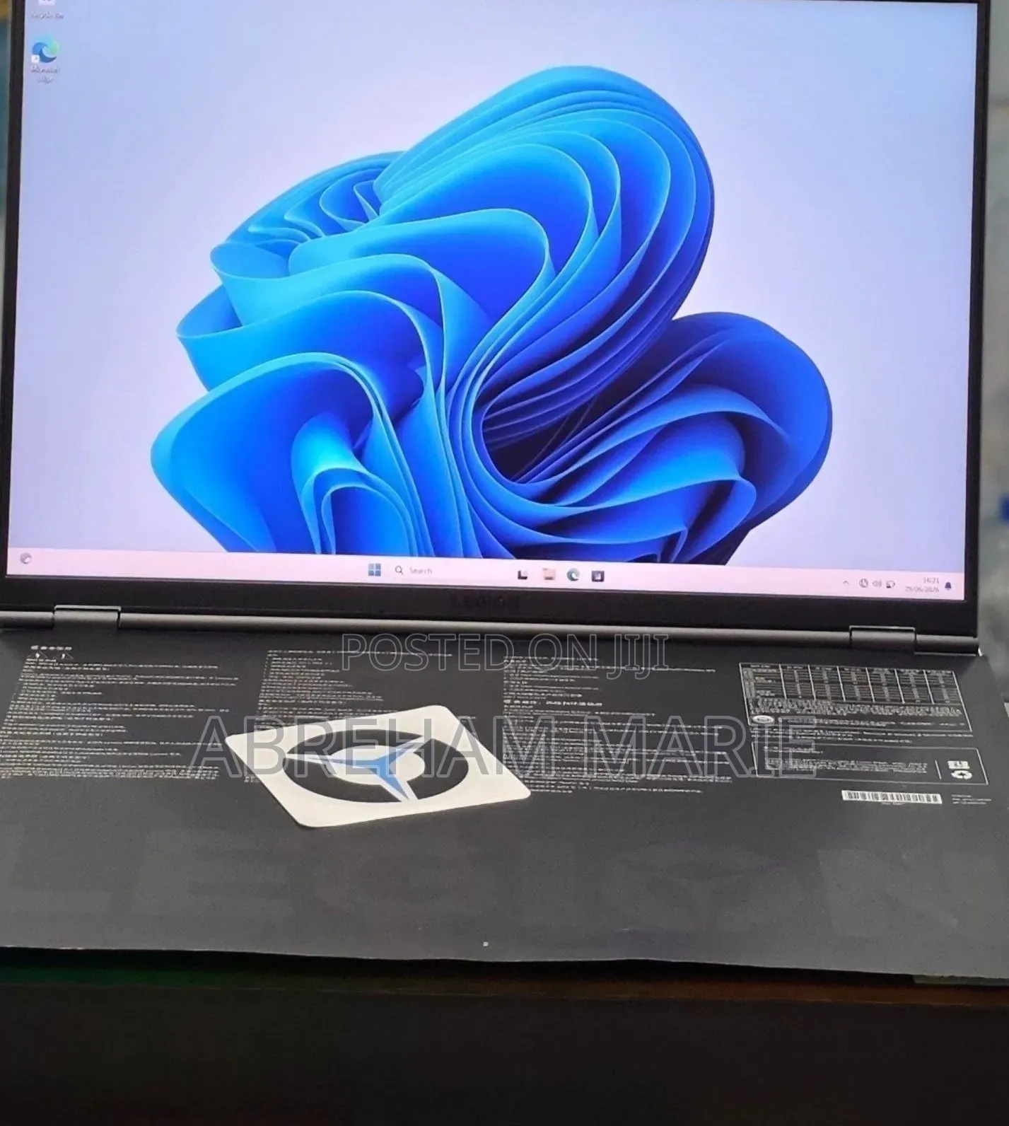 New Laptop Lenovo Legion 9 32GB AMD Ryzen 9 SSD 1T