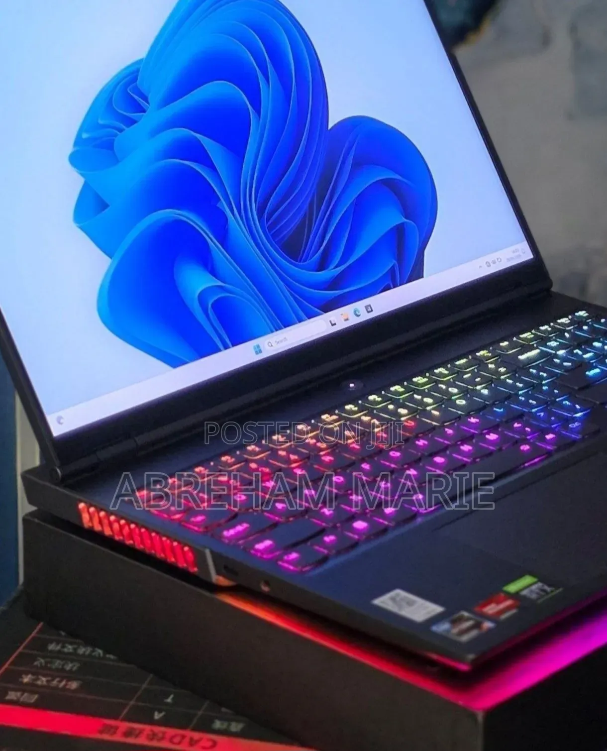 New Laptop Lenovo Legion 9 32GB AMD Ryzen 9 SSD 1T